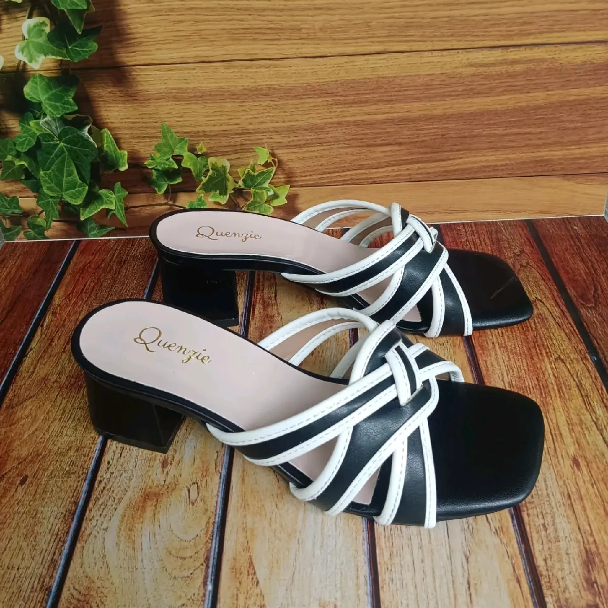 QZ 06 SANDAL HILLS MOTIF KOTAK TINGGI 5 CM Slip Resistant S