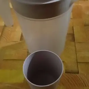 TEKO 1 LITER FREE 2PCS GELAS MINUM TEKO/ESKAN 1LITER+GELAS 2PCS Dengan Pilihan Warna Menarik Dan Tahan Lama