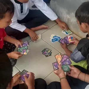 Permainan Kartu Uno Flip / Uno Cars Mainan Uno Flip