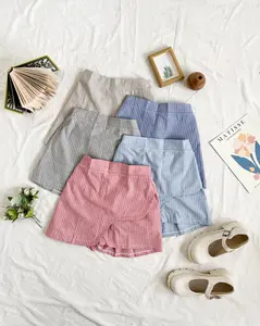 Hotpants Highwaist Cewek - Celana Pendek Wanita dengan Desain Modern dan Nyaman untuk Sehari-hari