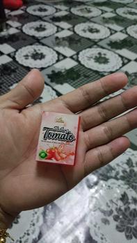 Product Review of SABUN TOMATO UNTUK MENCERAH & MELEMBABKAN KULIT ANGGUN SAFIYA from a**8 0