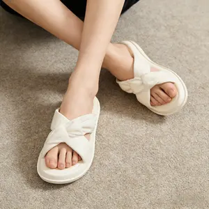 Sendal Karet Wanita Terbaru Elegan,F827 Sandal Wanita Tebal &Empuk Juga Anti Slip,Stylish & Nyaman Hitam Jelly