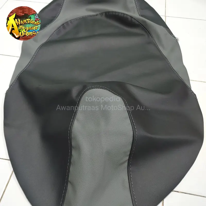 Sarung Kulit Jok Motor Honda pcx 150/160 versi abu abu hitam original A1 1