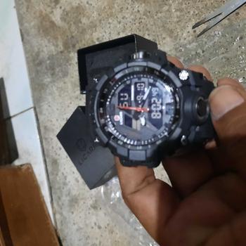 Product Review of LICARR Jam Tangan Pria Olahraga Analog-Digital Fashion Tahan Air Santai Kuarsa Jam Tangan Cowok Original Merek Stopwatch 9528 from K**o S**s 2