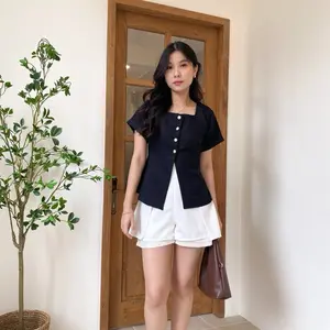 Gwen Square Neck Top / Atasan Wanita Leher Kotak / Kemeja Kerja Wanita Lengan Pendek Belah tengah Blouse Semiwool - Eleonor.idn