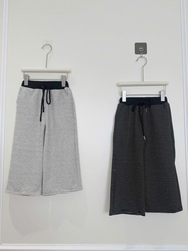  Quần len kẻ cho bé gái quần kẻ dây rút 2 màu đen trắng cho bé gái cá tính - Dưa Hấu Đỏ Kid 