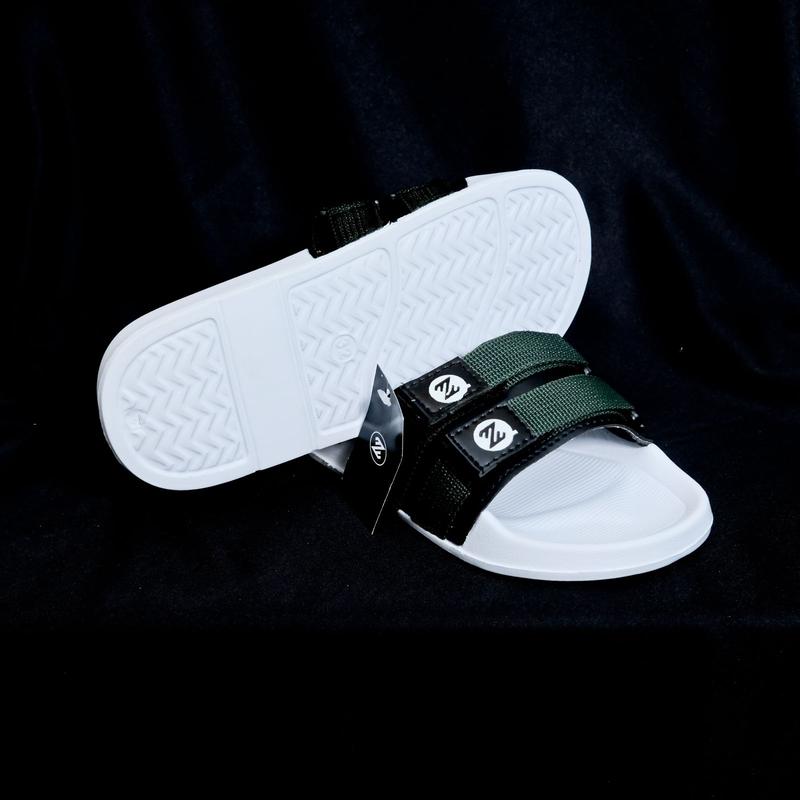 slip on anak , sandal kece , sandal terbaru , sandal murah , sandal kualitas premium , sandal kombinasi army , sandal kekinian Kaki 3