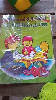 Product Review of Buku Mewarnai dan Menulis Huruf Hijaiyah dan Angka Arab SANDRO from s**s 0