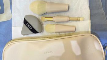 Product Review of Aeris Beauté Flawless On The Go Bundle | 1 Set Bundle Paket Hemat Brush Spons Make Up Travel Portable Multifungsi from c**y 2