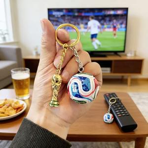 Llavero de mini pelota de fútbol del Mundial 2026, diseño TriNida, para Estados Unidos, Canadá y México; recuerdo para aficionados al fútbol, artículo coleccionable