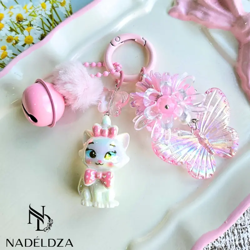 Nadeldza Mini Strap Chain Bag Charm Marie Cat Luxury Karakter Kucing Kupu  Pompom Bunga Lonceng Bunyi / Gantungan Tas Hp Karakter Marie Cat Kucing Lucu 4