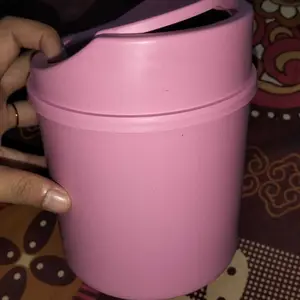 Tong Sampah Mini Lucu / Tempat Sampah Kantor / Tempat Sampah Meja / Kecil / Serbaguna / Tempat Pensil/Tempat sampah kecil untuk mobil