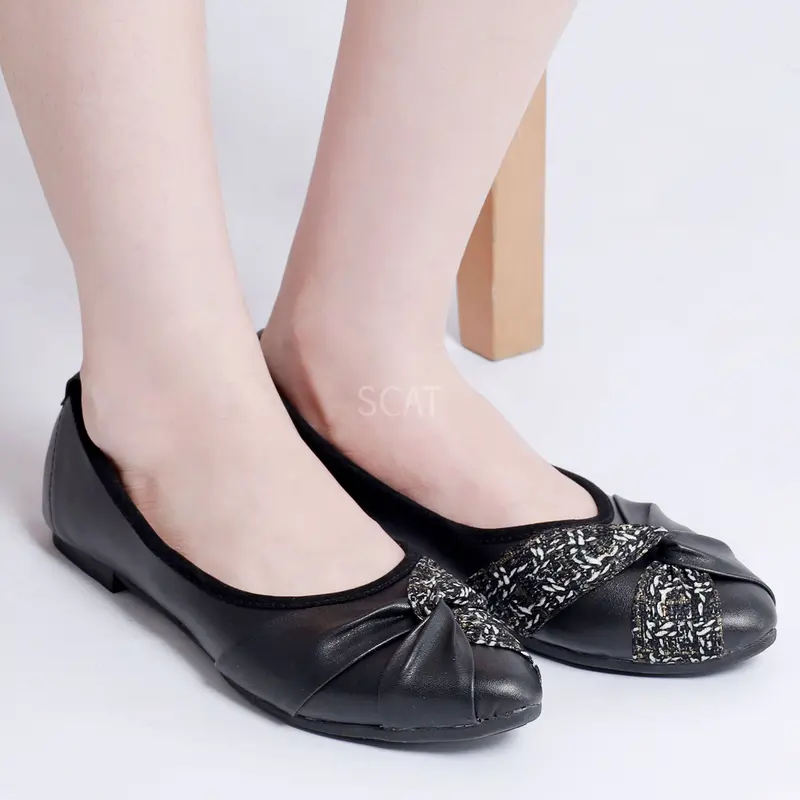 SCAT Elena Flatshoes Wanita Sepatu Kerja Sepatu Casual 7