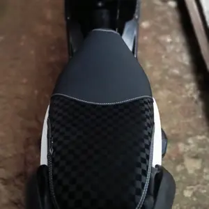 SARUNG KULIT JOK MOTOR BEAT BAHAN AMPLAS PASIR VARIASI JAIT MODEL XRIDE KOMBINASI KOTAK CATUR TERBARU!!!