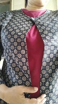 Product Review of Outer Wanita Blezer Kerja Batik Bolak Balik 2 Motif 2 in 1 Real Pict Kancing Blazer Atasan Hitam Casual Kotak Panjang Baju from a**e 1