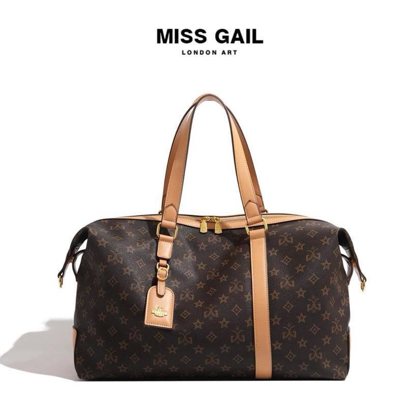 MG8003. Túi xách hành lý STORE MISS GAIL thiết kế mới Hè 2025 sang trọng, đẳng cấp, xách tay/ đeo vai/ cài vali, đa phong cách.