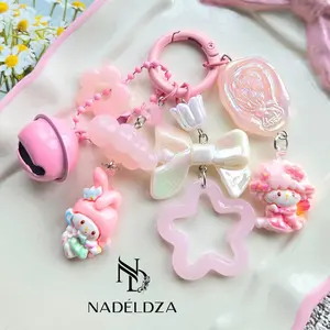 Nadeldza Mini Strap Chain Bag Charm Sanrio Girl  Bunyi Lonceng Glow in the Dark/ Gantungan Tas Hp Karakter Sanrio Lucu