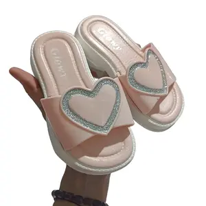 sandal slop anak cewek bahan karet lentur enak banget di pakek seharian