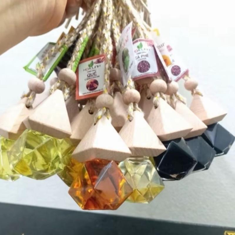 Tinh dầu nguyên chất-treo xe ,treo phòng ,treo tủ quần áo ,hương thơm từ thiên…