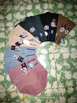 Product Review of 12 PCS CELANA DALAM WANITA DEWASA FEMA RAJUT Lembut Nyaman from S**i 0