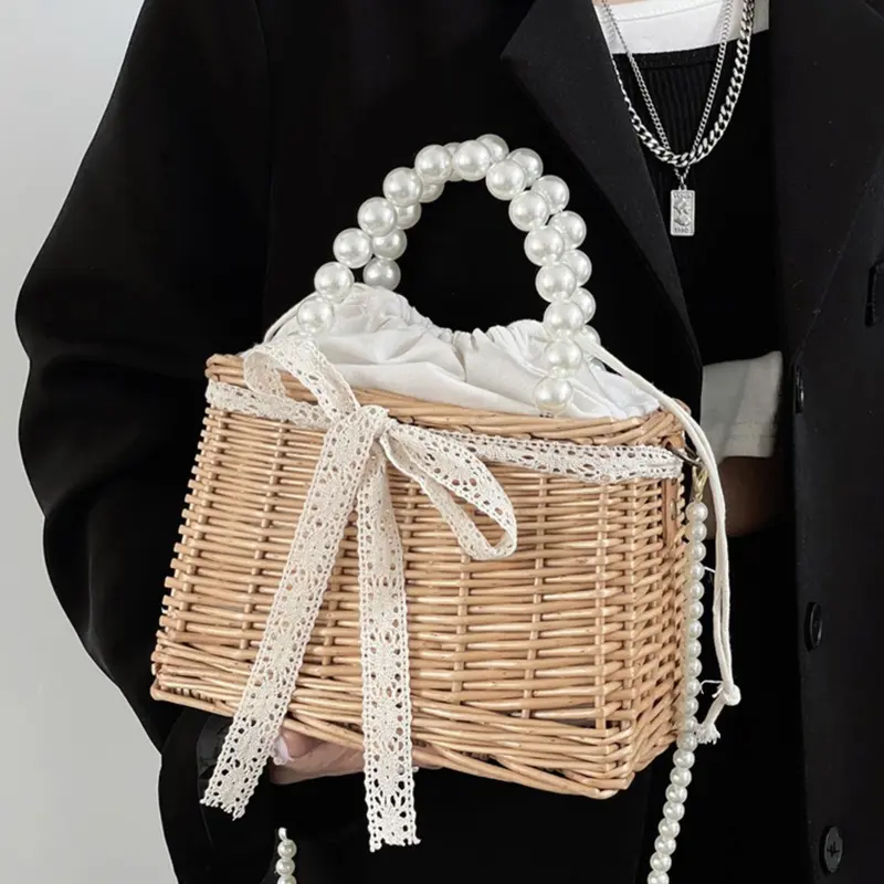 [Magnolia] Tas Rotan Mutiara Kotak Elegan Anyaman 1