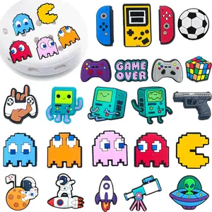 Laris 1 Buah Konsol Permainan Sepak Bola Roket Kartun DIY Sepatu Bakiak Tempelan Aksesoris Lucu Sepatu Sandal Pin Menghias Hadiah Natal Anak Laki-laki