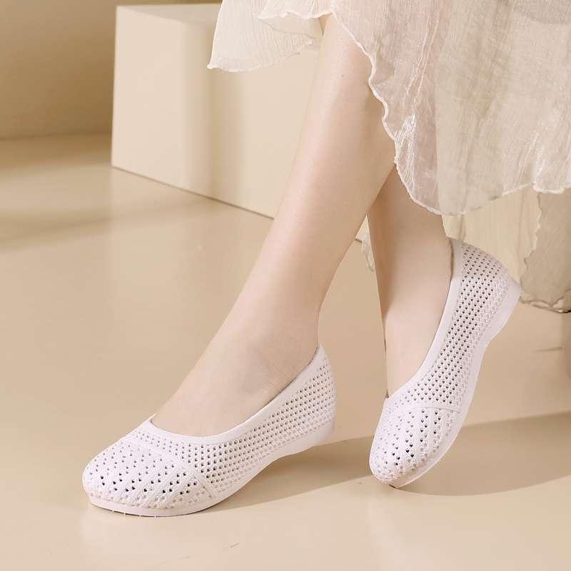  Giày nữ búp bê nhựa thoáng khí đục lỗ giày đi biển đi mưa chống trơn trượt mềm dẻo êm chân A33 V397 