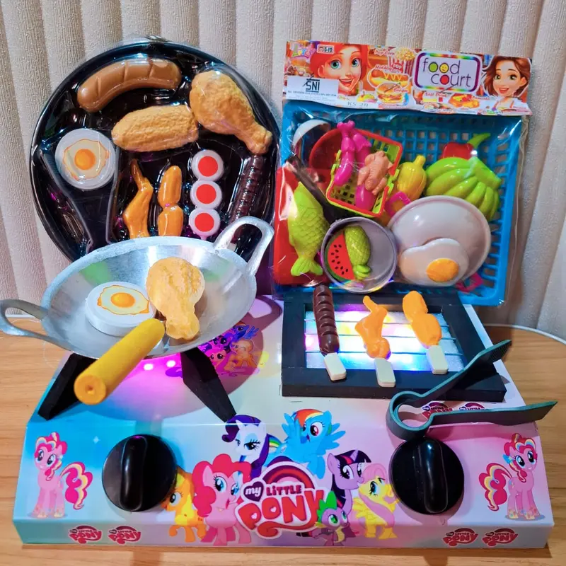 Mini Kitchen Kompor Listrik Mainan Dapur Anak Perempuan 1Set Lengkap dengan Lampu Led Princess Toys 1