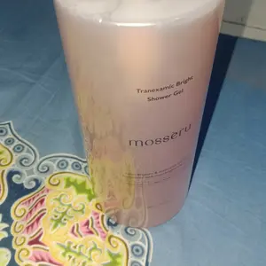 MOSSÈRU Shower Gel for Brightening with Tranexamic | Sabun Mandi Mencerahkan | Sabun Mandi Cair Pencerah Tubuh | Body Wash | Melembapkan