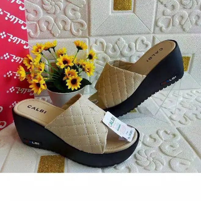 Wedges Wanita 7cm Premium 3