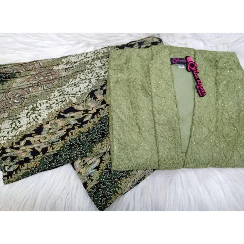 Product Introduction of Setelan Kebaya Jumbo Ld 130 Baju Kebaya kondangan Big Size Floy Brokat Lengan 7/8 12