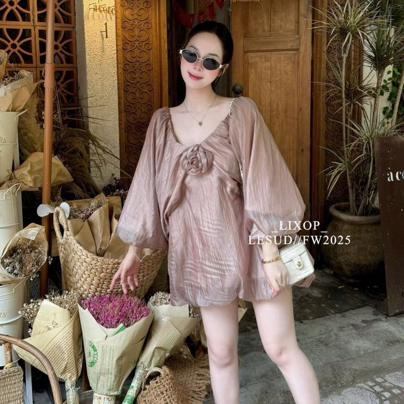 DAILY01 Váy cổ tròn khoét sâu đính hoa ngực tiểu thư sang chảnh mặc đi chơi đi tiệc.