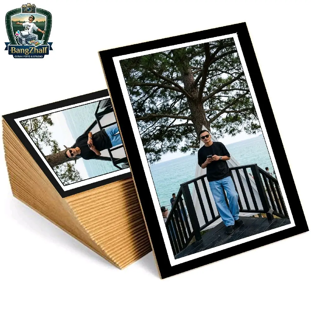 Cetak Foto Ukuran 20x28cm 10R ( List Hitam ) Papan Mdf ,Laminasi Glossy dan Anti Air