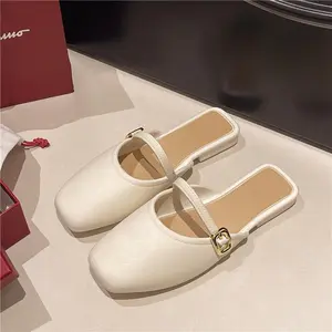 2026 Sandal selop tertutup untuk wanita hamil, cocok untuk musim semi/musim panas, sandal pantai kasual modis dengan sol lembut PVC plastik.