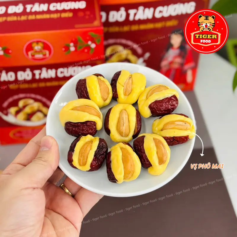 [ 1KG TÁO MIX 3 VỊ ] Táo Đỏ Kẹp Sữa Nhân Hạt Điều TIGER FOOD Táo đỏ Tân Cương kẹp sữa nhân hạt điều Mix 3 vị Matcha - Phô Mai và Truyền Thống - Đồ ăn vặt - bánh kẹo tết 2025 snack thức ăn Nuts 3