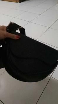Product Review of Akaci store | ZURAA Tas selempang wanita Terbaru 09-8233 Bahan Sintetis  kuliah kerja kantor ibu Polos Kulit PU kuliah kerja pesta from A**👀 2