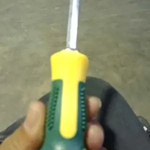 Obeng Bolak Balik Listrik Gagang Karet 4 " Inch