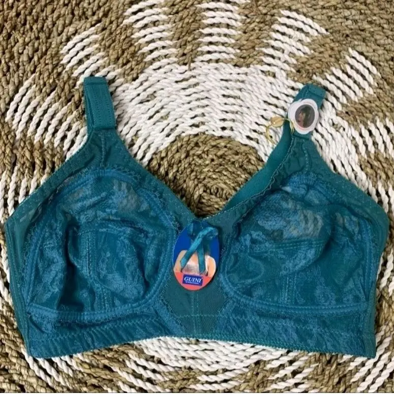 BRA SISTER GUINI 408 MOTIF BRUKAT SIZE 36-44/BH CUP BESAR TANPA BUSA DAN KAWAT KAIT BELAKANG 3 BARIS & TALI LEBAR