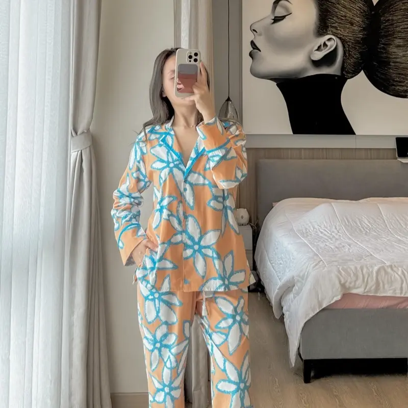 Piyama motif bunga putih biru bahan rayon garmen