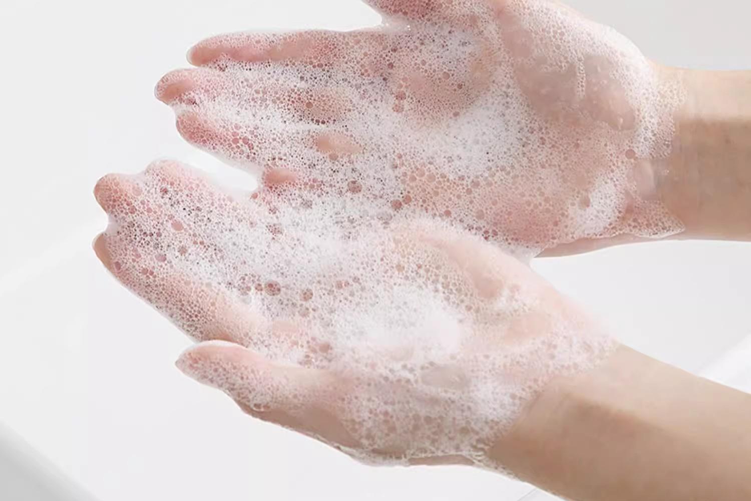 Sabun Lembaran Berukuran Kecil dan Portabel Bentuk Beruang Lucu Praktis untuk Membersihkan Rumah Menghasilkan Busa Lembut dan Mudah Dibilas Cocok untuk Berbagai Kebutuhan Sehari-hari