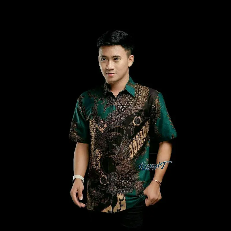 Baju Batik Lengan Pendek Pria Terbaru | Hem  Batik  Dewasa Motif Elegan Cowok Casual 8