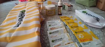 Product Review of [FREE 6X SERUM] Paket Hemat Brightening - Glowing ISI 2 ISI 3 - Brightening - Krim Pagi Malam – Bundle – Serum Vitamin C - Moisturizer from m**h y**f 0