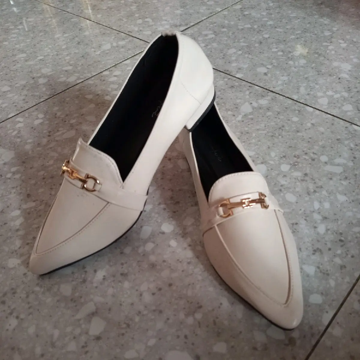 "Khusus Live" Sandal & Sepatu Wanita Size 36 - 41 Stok Terbatas ! (Cuci Gudang) Co sesuai Kode