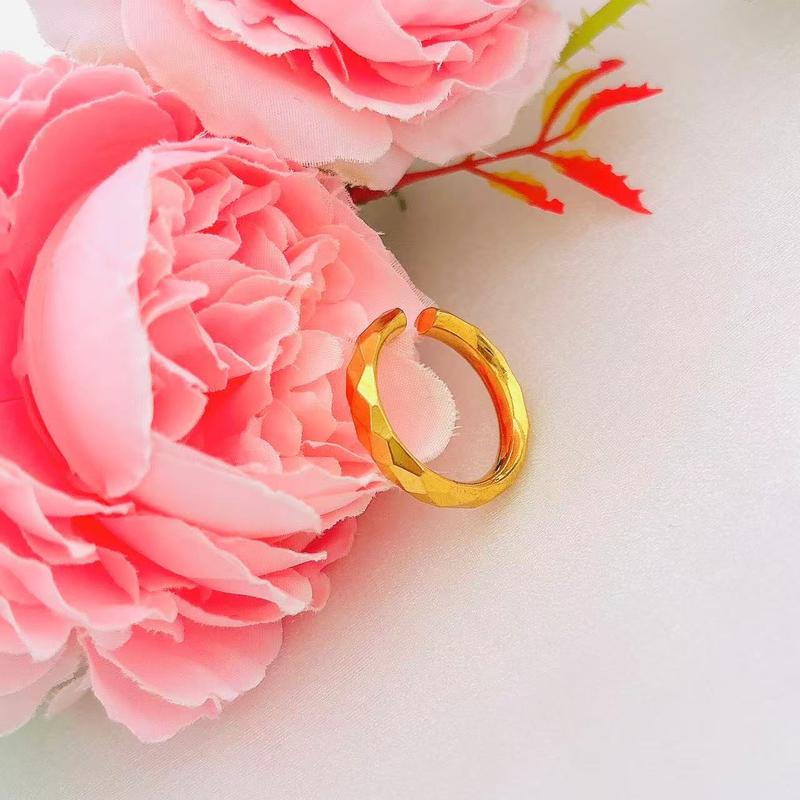 Product Introduction of Diamond patterned ring, open mouth, fashionable and simple, the preferred jewelry for lovers, relatives and friends, non fading titanium steel ring 27