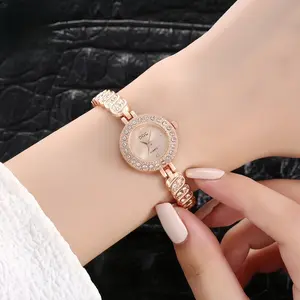 2024 Terbaru C.O.D jam tangan wanita quartz rose gold dengan rantai berlian wanita import murah W232 Watches Korean Style Gift
