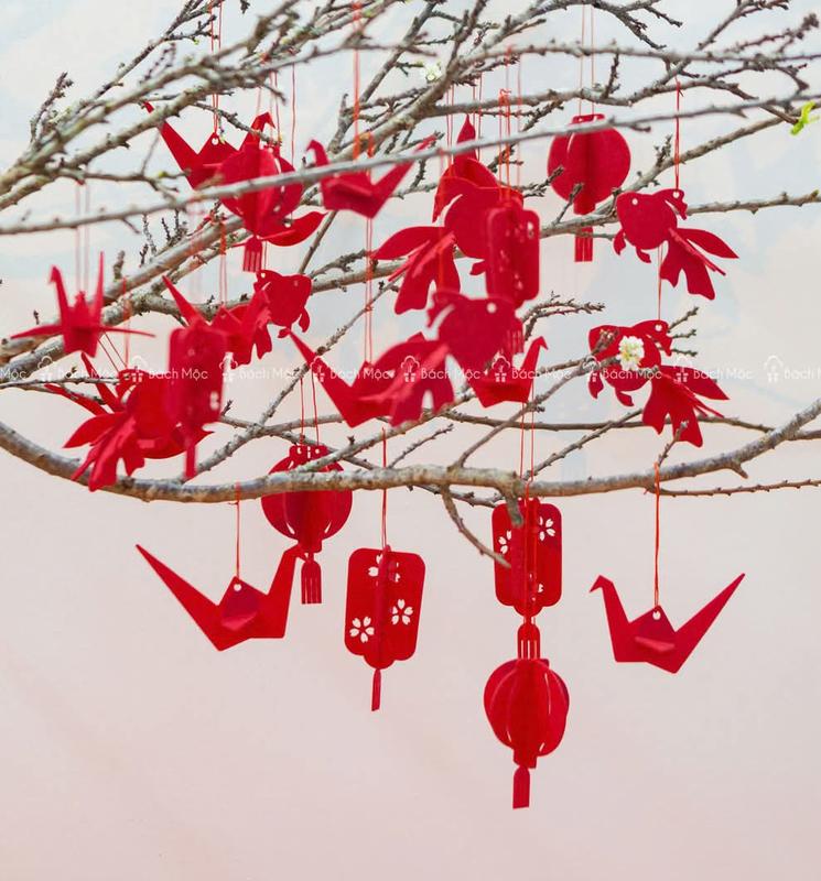 Trang decor Tết, Set Chim Hạc, Chim Én, Đèn Lồng Treo Cành Đào, Cành Mai Trang…