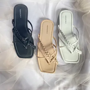 Hanayaka Sandal Teplek Wanita Yuri