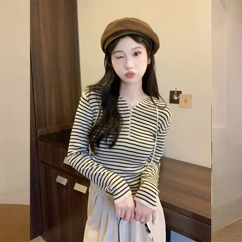 KOKO - Atasan Sweater Slim Fit Bergaris Lengan Panjang Wanita Casual Knitwear Cardigan Hitam Basic Baju Top Outer Kardigan cardigan sooyun atasan wanita Oversize Tangan korea Crop