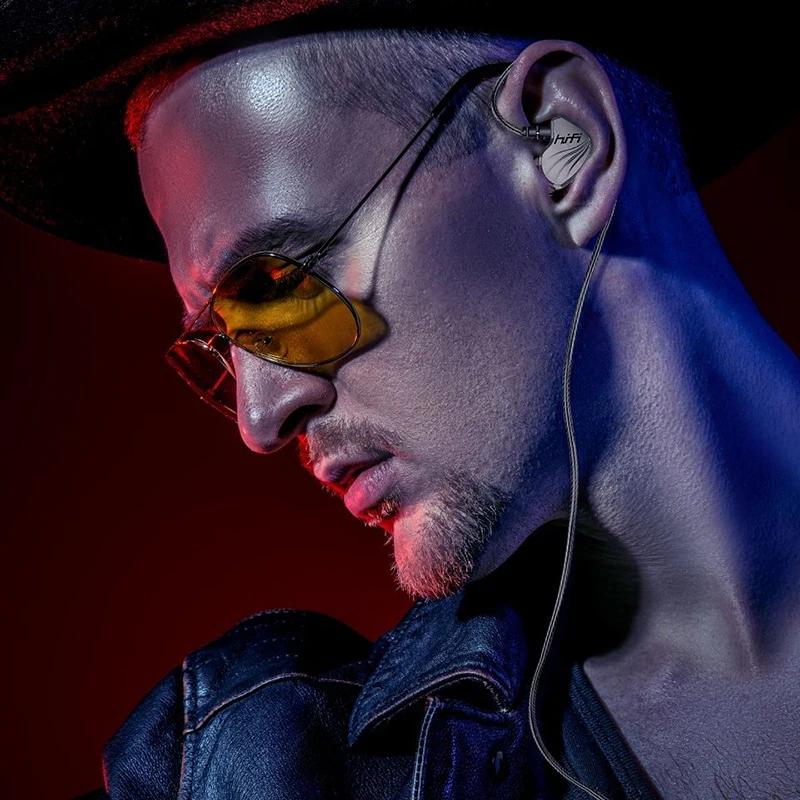 S2000 olahraga headset kabel gantung earphone HiFi Heavy Bass headphone tipe-c / 3.5mm antarmuka kabel Earbuds S2000 olahraga headset kabel gantung earphone HiFi Heavy Bass headphone tipe-c / 3.5mm antarmuka kabel Earbuds