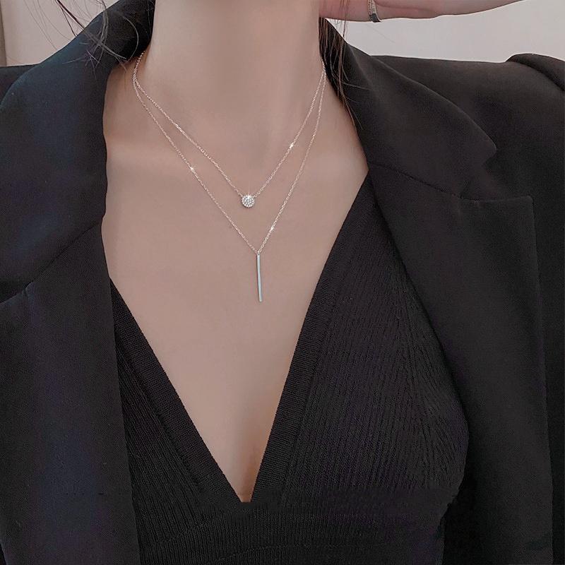 Product Introduction of Vòng Cổ Hai Lớp, Dành Cho Nữ, Thiết Kế Độc Đáo Đơn Giản Và Thời Trang, Thanh Lịch, Phong Cách Người Nổi Tiếng Trên Internet, Ins Phong Cách Ngầu Dây Chuyền Xương Đòn Women 3